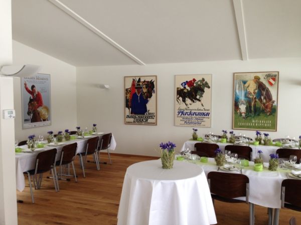 Clubhaus Pferdesport Pfannenstiel AG in Meilen